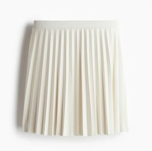 Elegant Cream Pleated Mini Skirt